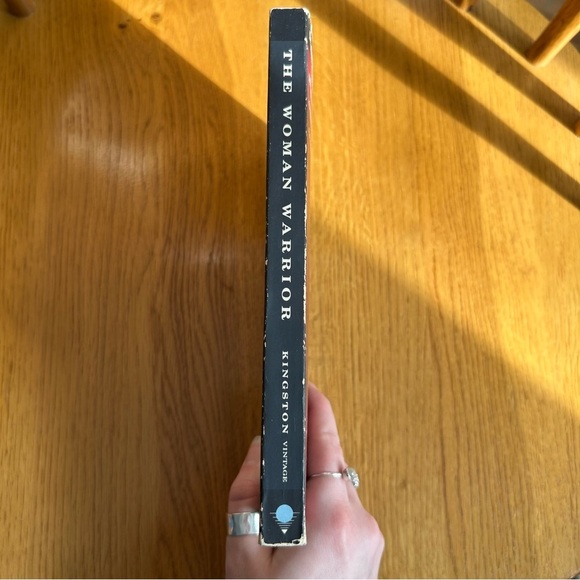 The Woman Warrior by Maxine Hong Kingston Paperback Book - Picture 3 of 8